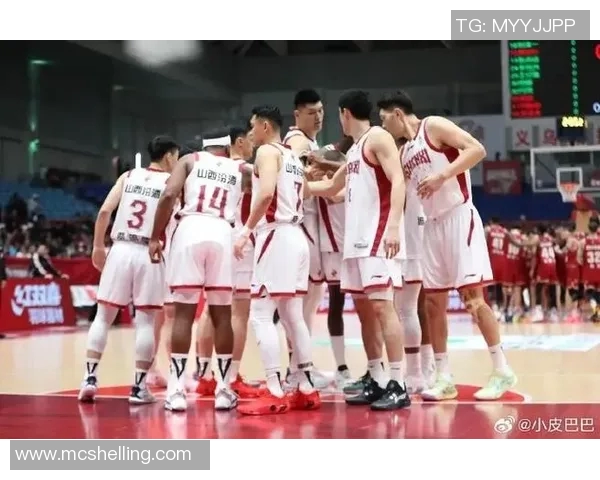 新疆男篮与山西男篮激战正酣谁能在这场对决中笑到最后